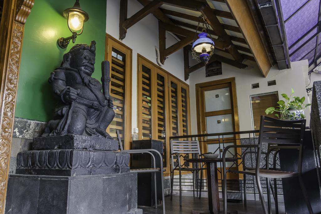 Dhanesvara Holistic Unique Homestay Wonotjolo Exteriér fotografie
