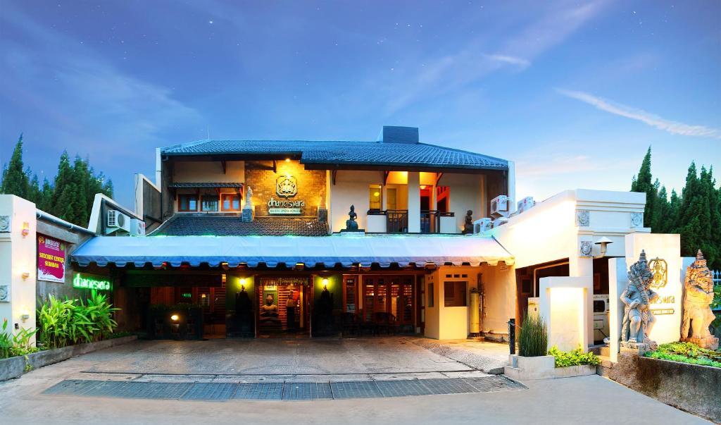 Dhanesvara Holistic Unique Homestay Wonotjolo Exteriér fotografie