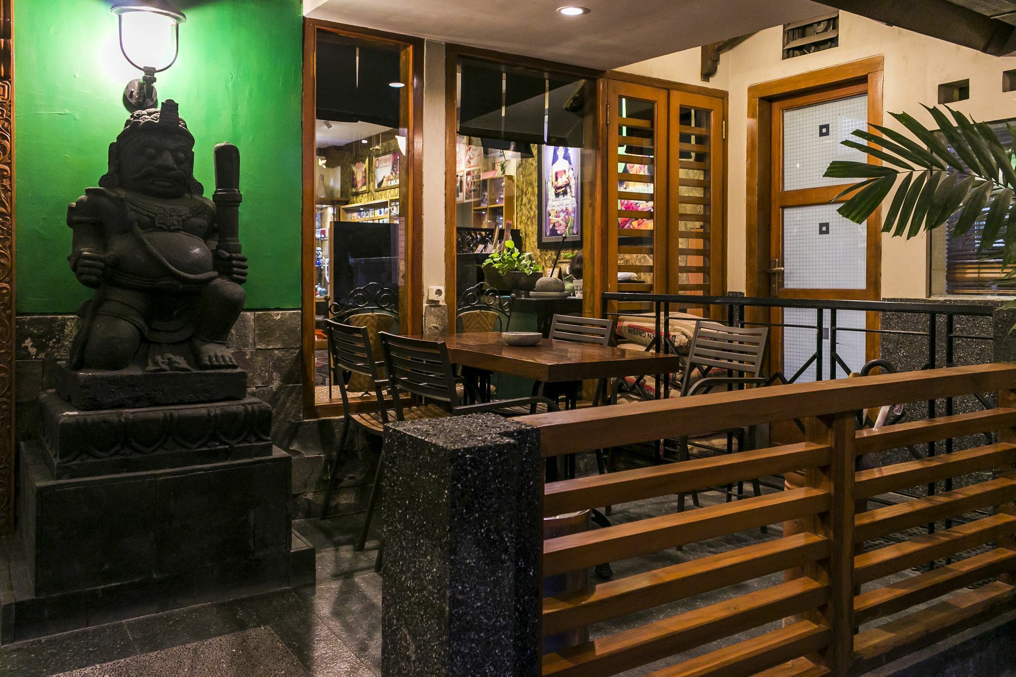 Dhanesvara Holistic Unique Homestay Wonotjolo Exteriér fotografie